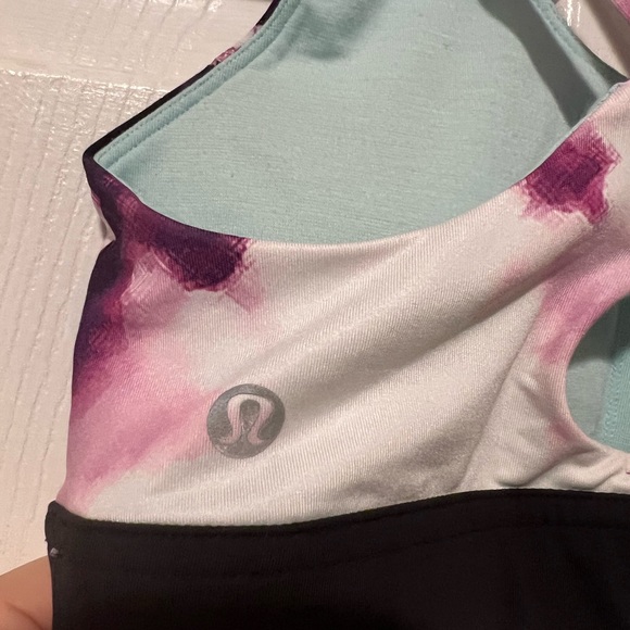 Lulu Lemon Colourful Sports Bra - Picture 11 of 11